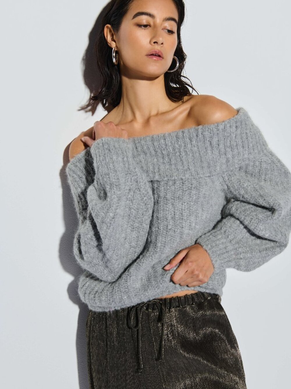 Nation LTD Serena Off Shoulder Alpaca Sweater Dove Gray Medium NWOT